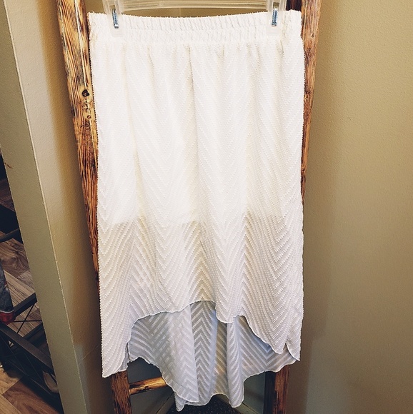 No Boundaries Dresses & Skirts - 🌺 No Boundaries high low skirt